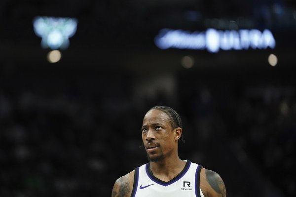 德罗赞今天出战35分钟38秒体育录像/图片