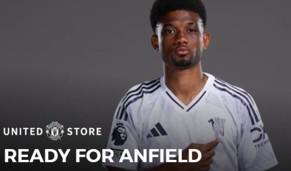 为了与利物浦的全红主场队服酿成显明对比体育录像/图片